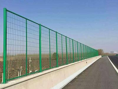 公路護欄網圖片2 公路護欄網圖片2