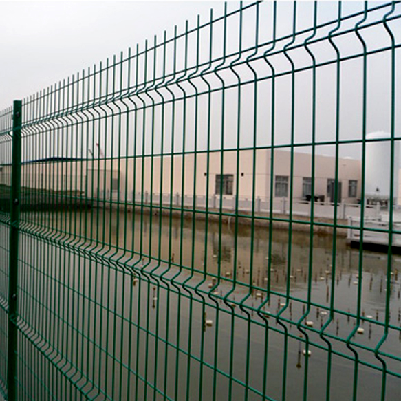 新建水源地金屬隔離網圖片2