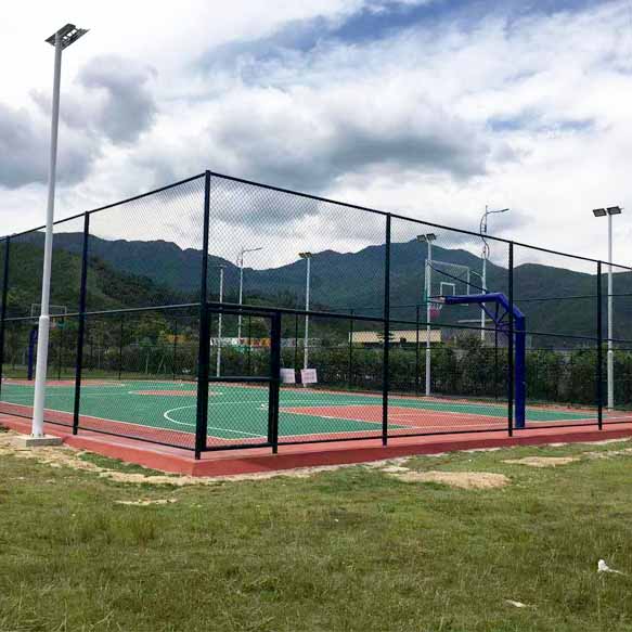 球場護(hù)欄網(wǎng)案例圖片1 球場護(hù)欄網(wǎng)案例圖片1