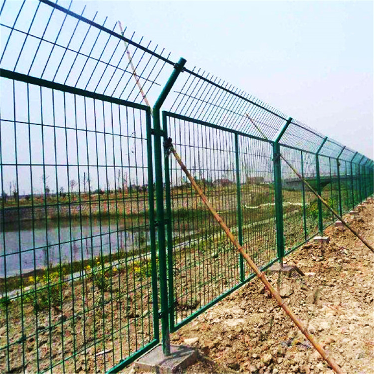 公路框架護欄網圖片2 公路框架護欄網圖片2