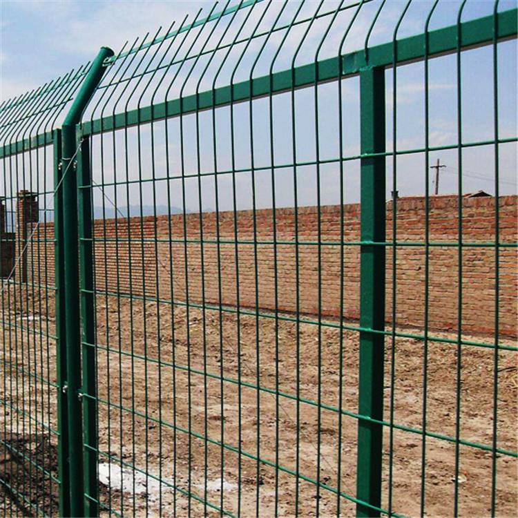 鐵絲高速護欄網圖片4 鐵絲高速護欄網圖片4