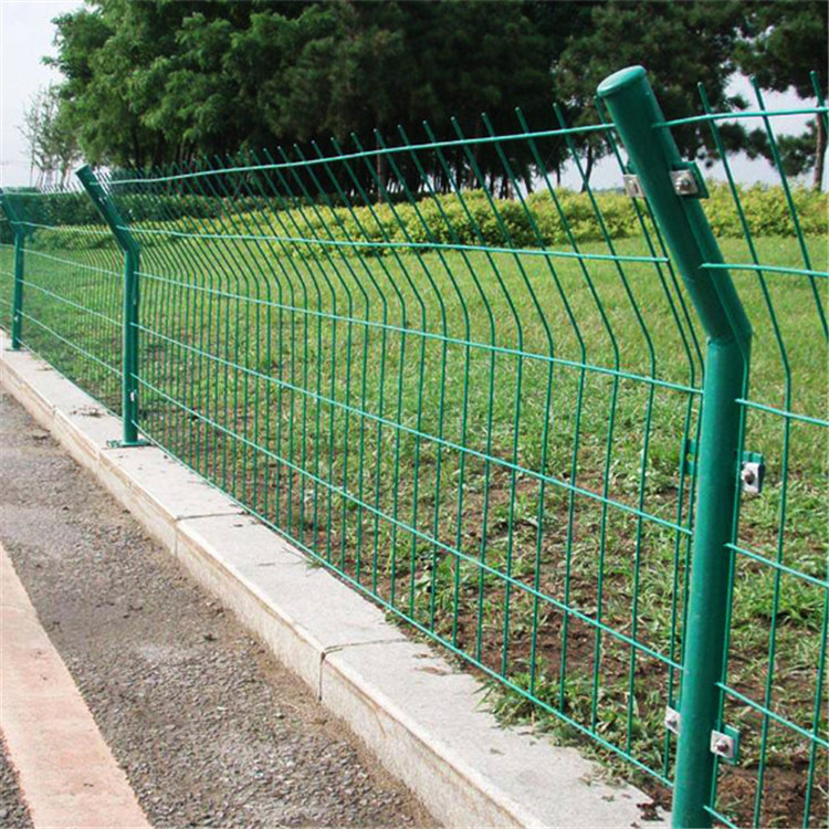 雙邊絲護欄網(wǎng)圖片3 雙邊絲護欄網(wǎng)圖片3