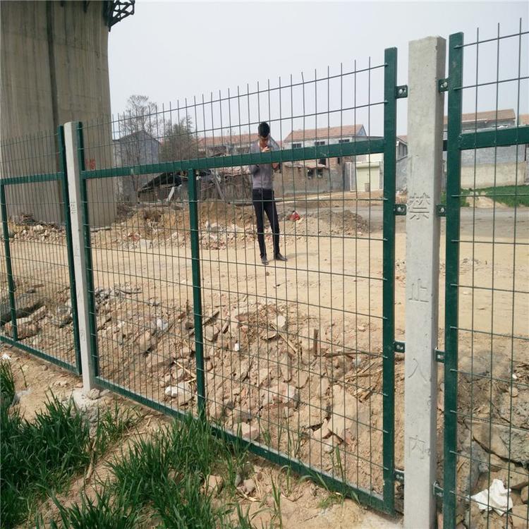 金屬網片防護柵欄圖片2 金屬網片防護柵欄圖片2