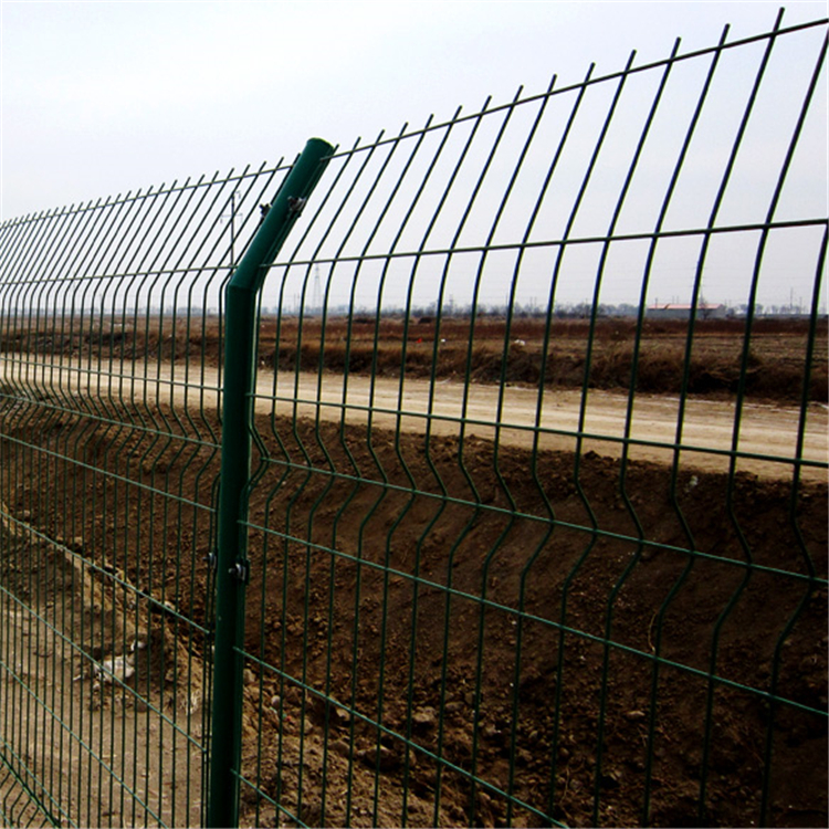 浸塑公路護欄網圖片4 浸塑公路護欄網圖片4