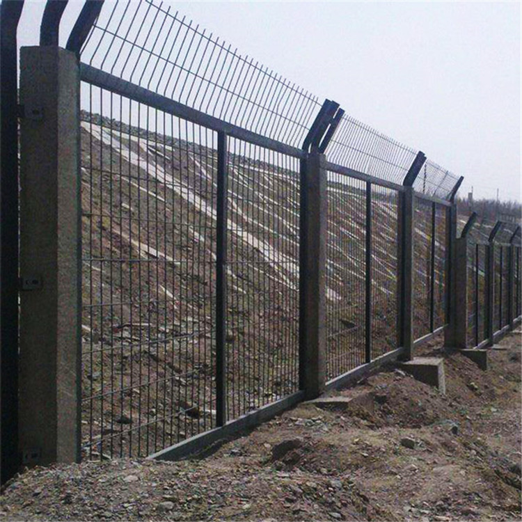 鐵路橋下護(hù)欄網(wǎng)圖片2 鐵路橋下護(hù)欄網(wǎng)圖片2