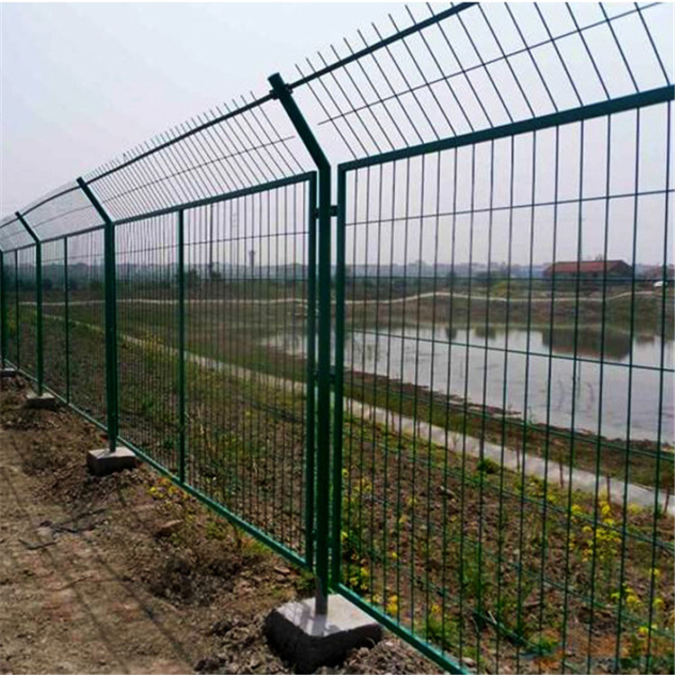 框架鐵絲網圍欄圖片1