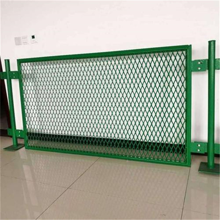 夜間燈光隔離網圖片4 夜間燈光隔離網圖片4