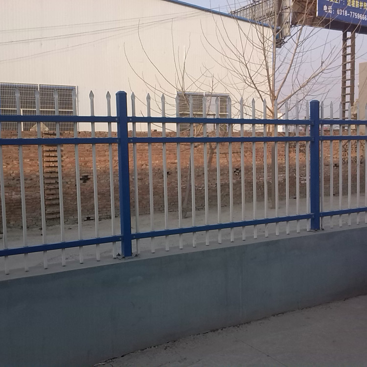 小區(qū)圍墻護欄圖片2 小區(qū)圍墻護欄圖片2