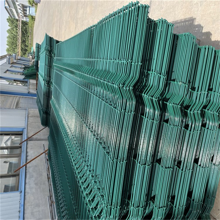 水渠防護鐵絲網(wǎng)圖片3 水渠防護鐵絲網(wǎng)圖片3