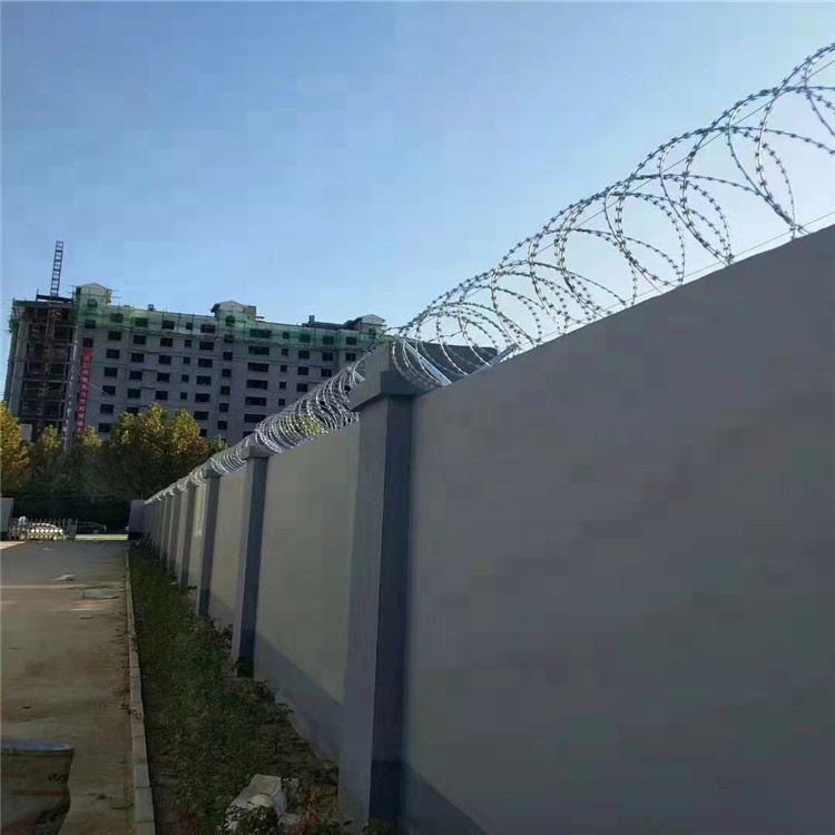 刀片刺繩圖片4 刀片刺繩圖片4