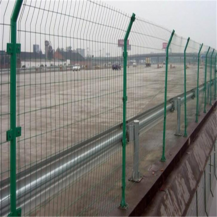 河北鐵絲圍網圖片3 河北鐵絲圍網圖片3