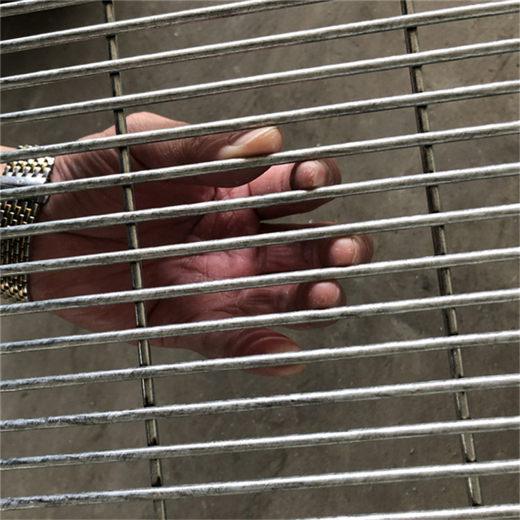 監(jiān)獄鋼網(wǎng)墻圖片2 監(jiān)獄鋼網(wǎng)墻圖片2